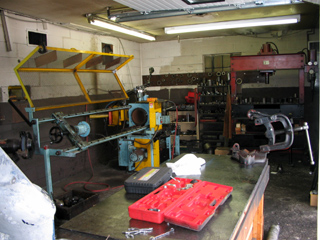 Drive shaft service, drive shaft balance, custom drive shafts, MA, Meritor Neapco Spicer drive shafts, driveline parts, re-tube drive shafts, eastern MA Drive shaft service, drive shaft balance, custom drive shafts, MA, Meritor Neapco Spicer drive shafts, driveline parts, re-tube drive shafts, eastern MA